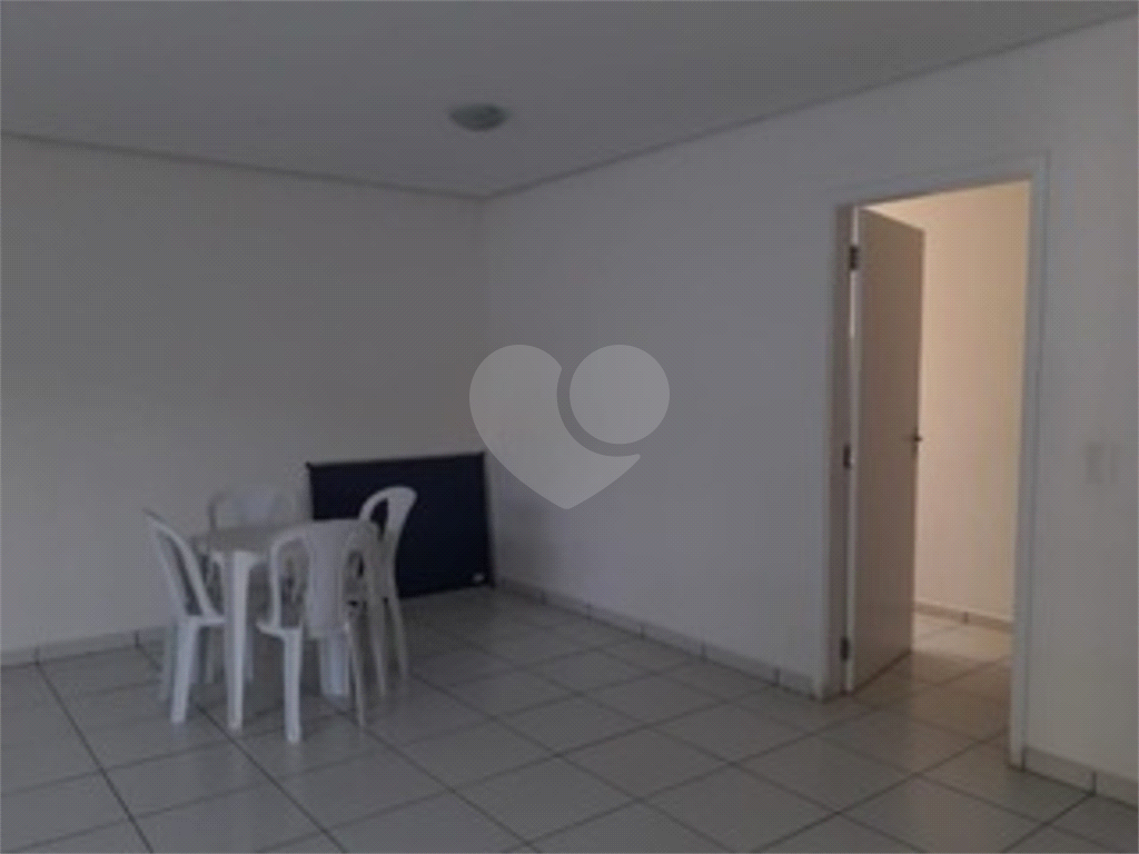 Apartamento à venda e aluguel com 2 quartos, 75m² - Foto 23