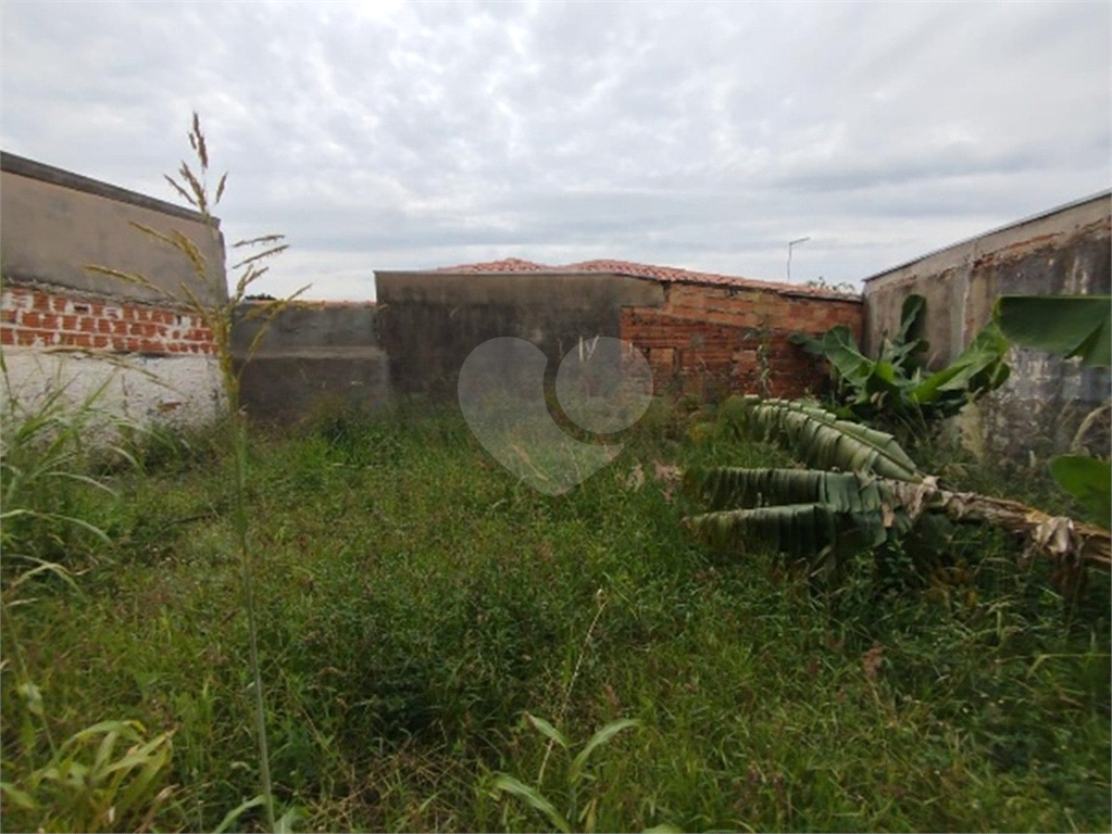 Casa Térrea no bairro de São Quirino com 3 dormitórios e 3 vagas