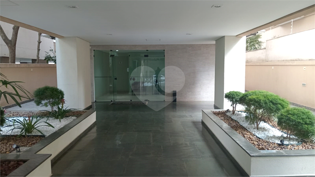 APARTAMENTO em JARDIM PAULISTA
