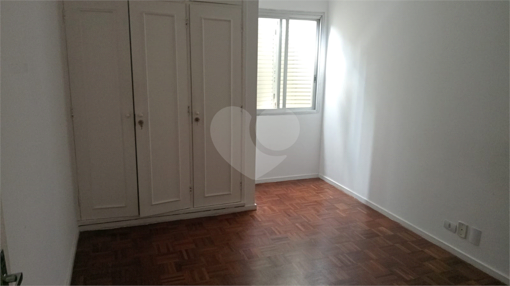 APARTAMENTO em JARDIM PAULISTA