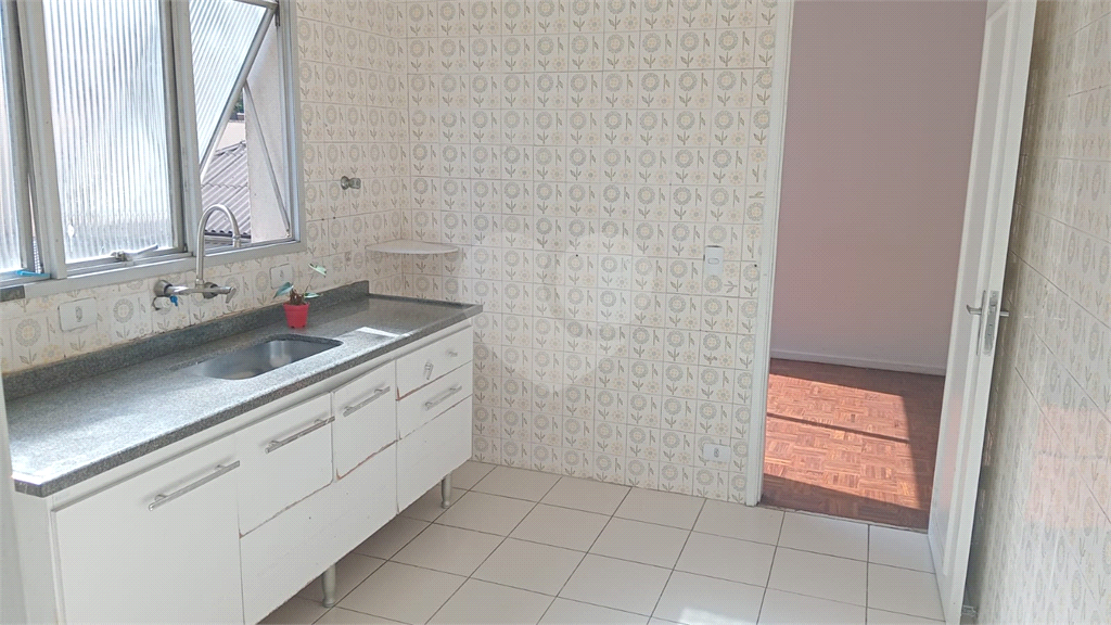 APARTAMENTO em JARDIM PAULISTA