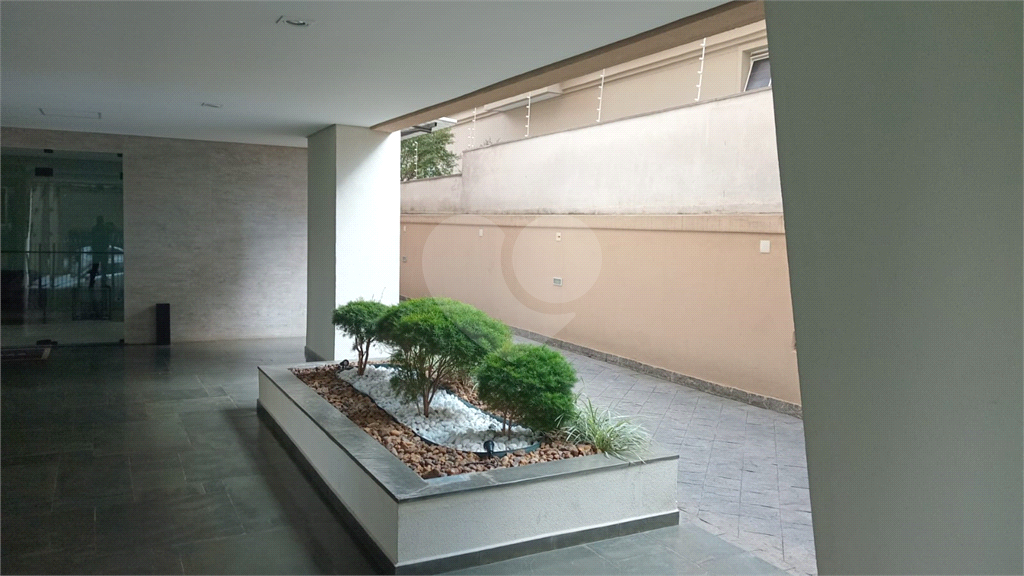 APARTAMENTO em JARDIM PAULISTA