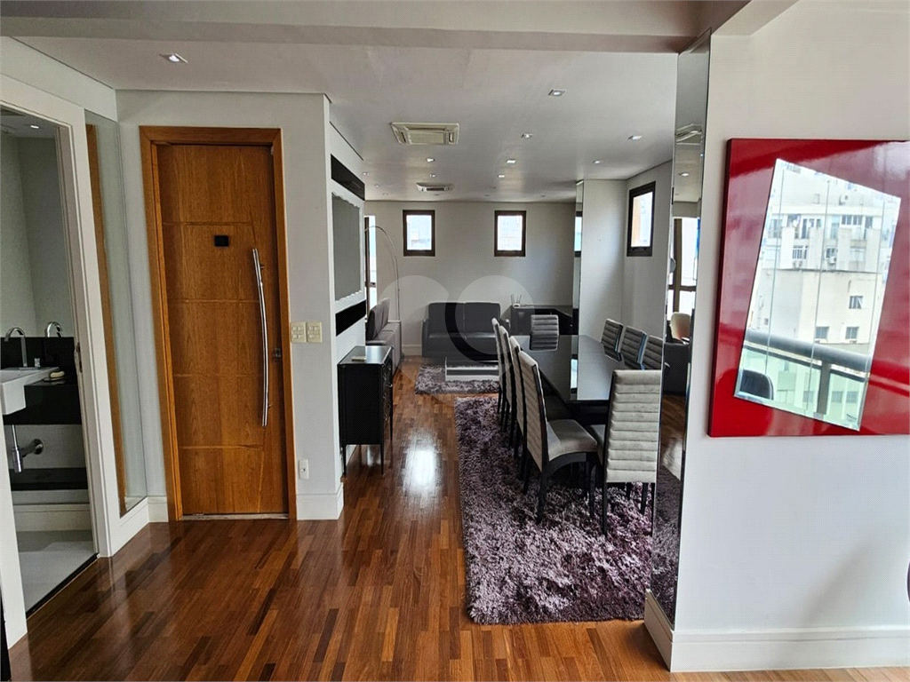 Apartamento Duplex Alto Padrão à venda no Jardim Paulista. Excelente localização!