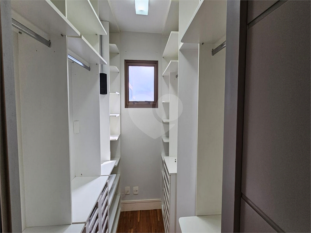 Apartamento Duplex Alto Padrão à venda no Jardim Paulista. Excelente localização!