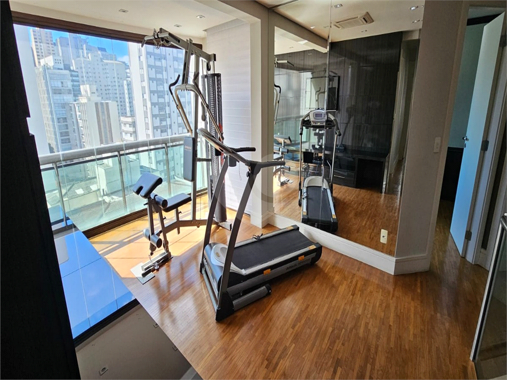 Apartamento Duplex Alto Padrão à venda no Jardim Paulista. Excelente localização!