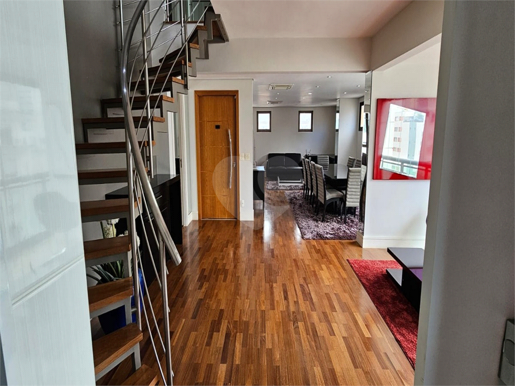 Apartamento Duplex Alto Padrão à venda no Jardim Paulista. Excelente localização!