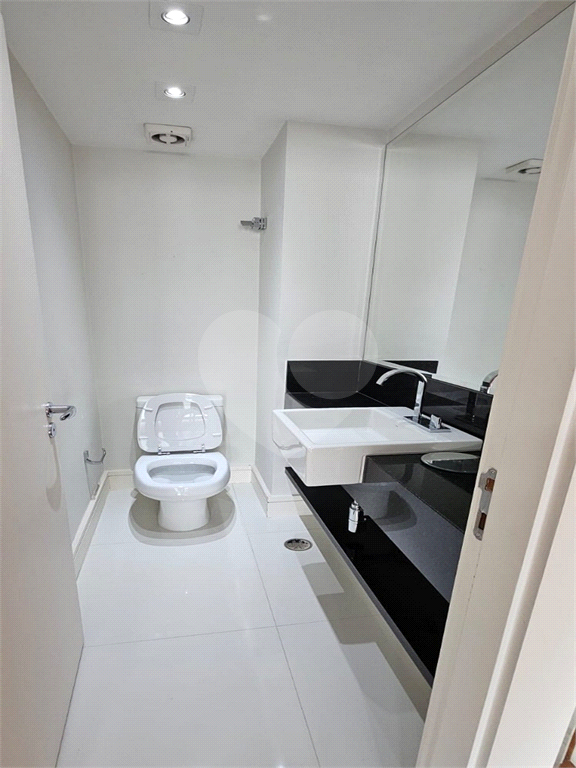 Apartamento Duplex Alto Padrão à venda no Jardim Paulista. Excelente localização!