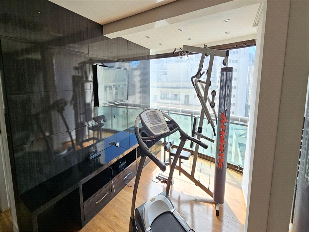 Apartamento Duplex Alto Padrão à venda no Jardim Paulista. Excelente localização!