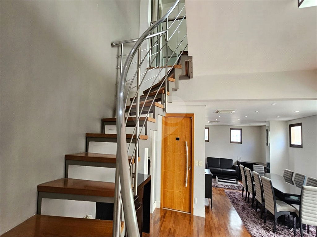 Apartamento Duplex Alto Padrão à venda no Jardim Paulista. Excelente localização!