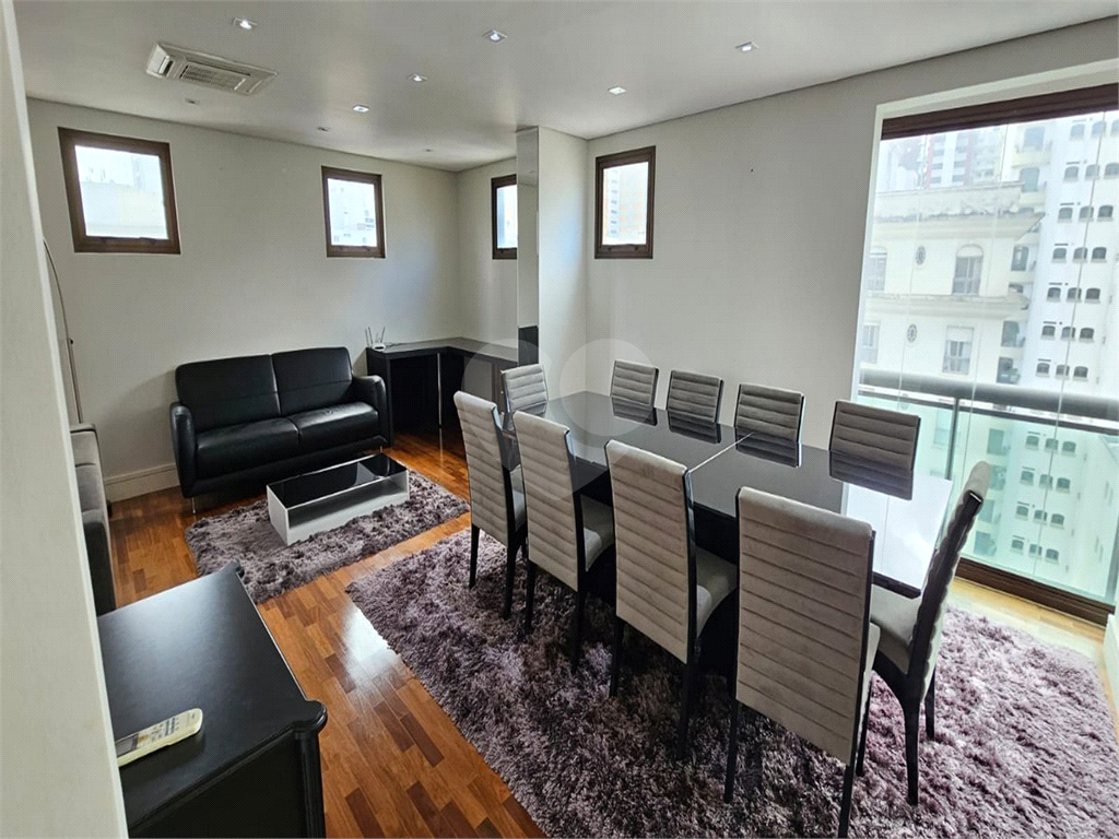Apartamento Duplex Alto Padrão à venda no Jardim Paulista. Excelente localização!