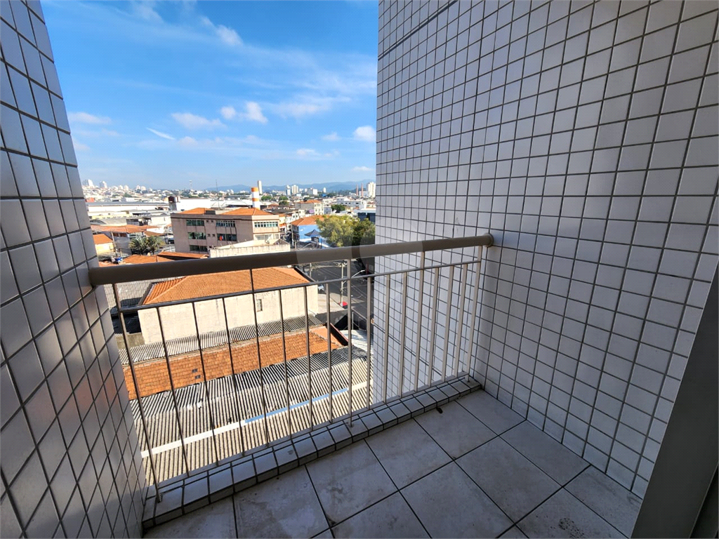 Apartamento a venda de 2 quartos 1 vaga no Pq. Edú Chaves.