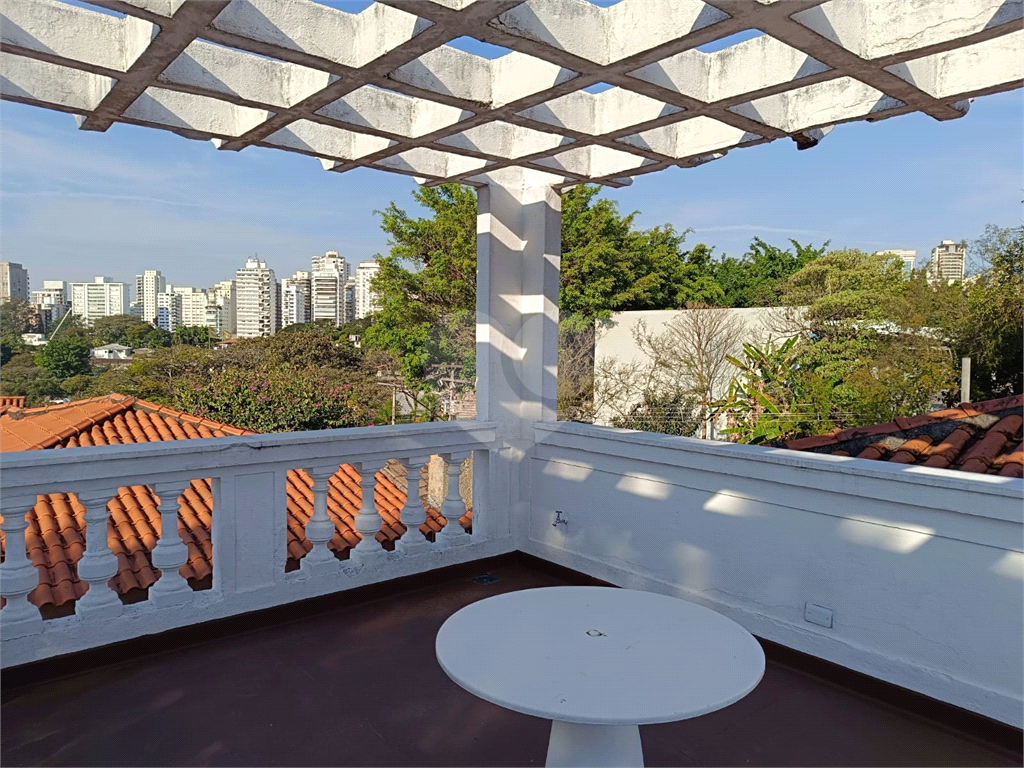 Casa com 4 quartos no Pacaembu