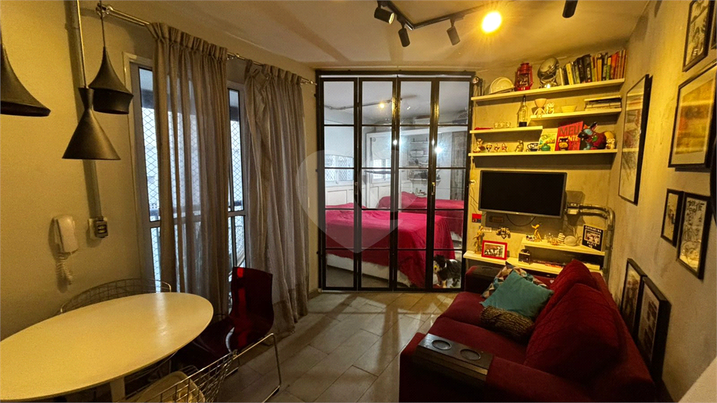 Apartamento à venda com 1 quarto, 28m² - Foto 1