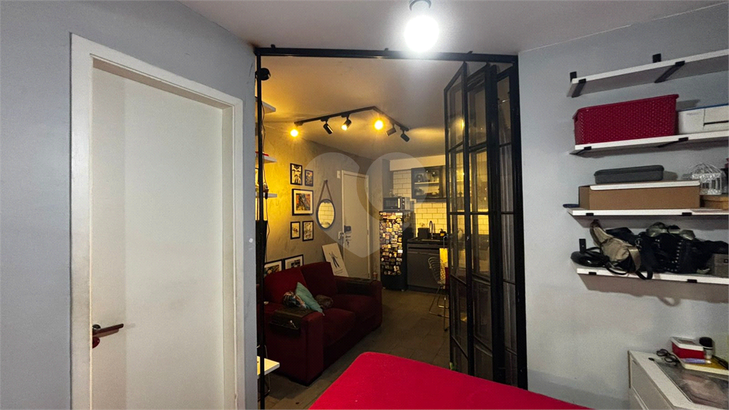 Apartamento à venda com 1 quarto, 28m² - Foto 9