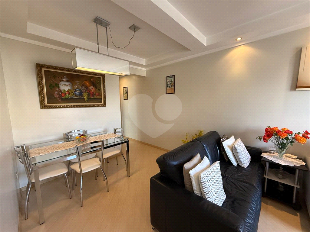 Apartamento à Venda – Vila Maria | 59 m² | 2 Dormitórios (1 Suíte) | 2 Vagas Cobertas | Andar Alto com Vista Livre