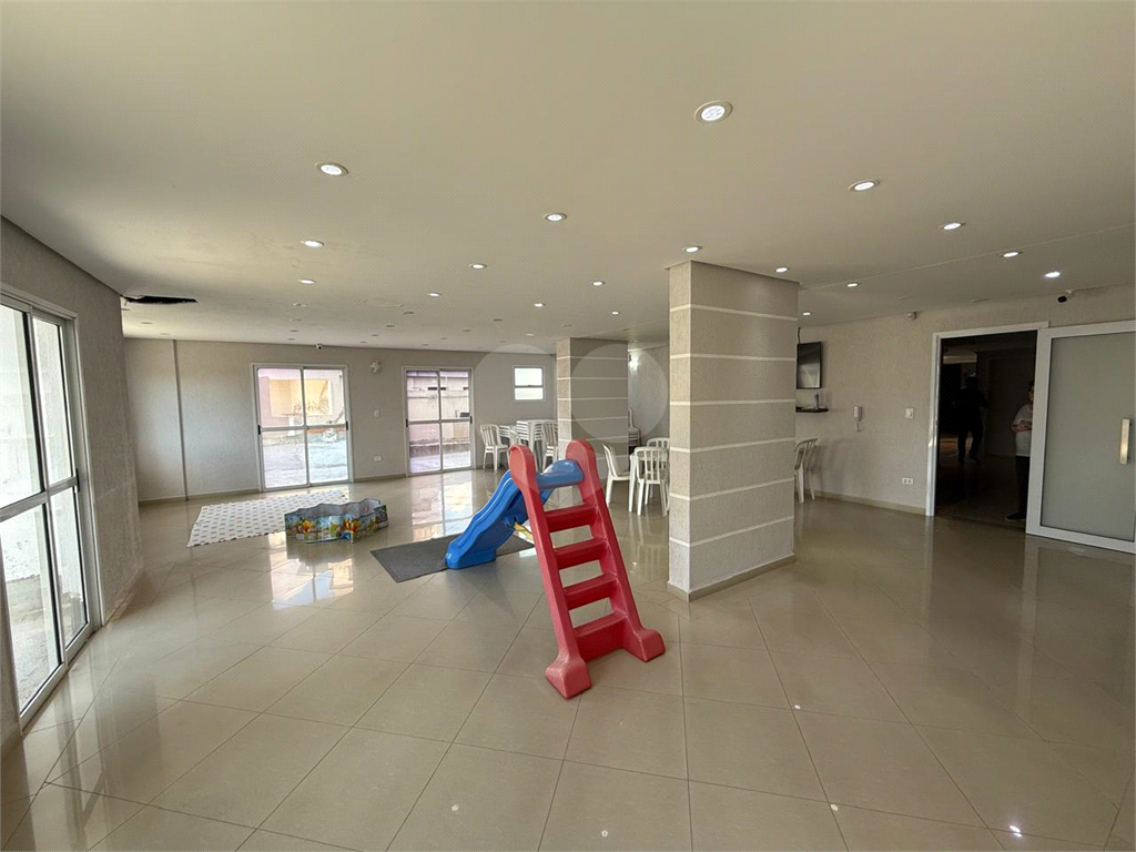 Apartamento à Venda – Vila Maria | 59 m² | 2 Dormitórios (1 Suíte) | 2 Vagas Cobertas | Andar Alto com Vista Livre