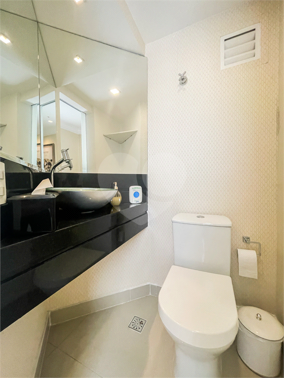 Sala / Conjunto Comercial - Alto Padrão - Bela Vista - 6 Salas - 2 Banheiros - 2 Vagas - Venda / Compra