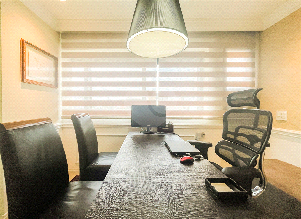 Sala / Conjunto Comercial - Alto Padrão - Bela Vista - 6 Salas - 2 Banheiros - 2 Vagas - Venda / Compra