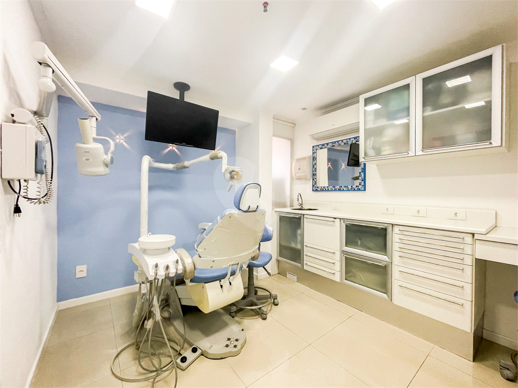Conjunto / Sala Comercial - Bela Vista - Alto Padrão - 2 Vagas - Venda / Compra - Consultório Médico