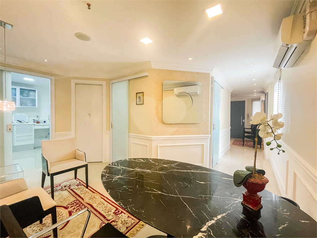 Conjunto / Sala Comercial - Bela Vista - Alto Padrão - 2 Vagas - Venda / Compra - Consultório Médico