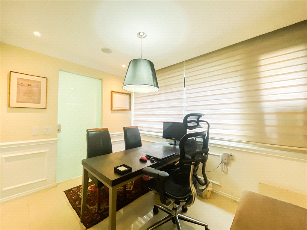 Conjunto / Sala Comercial - Bela Vista - Alto Padrão - 2 Vagas - Venda / Compra - Consultório Médico