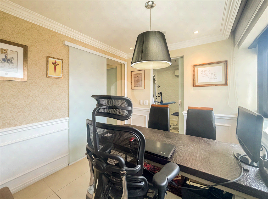 Conjunto / Sala Comercial - Bela Vista - Alto Padrão - 2 Vagas - Venda / Compra - Consultório Médico