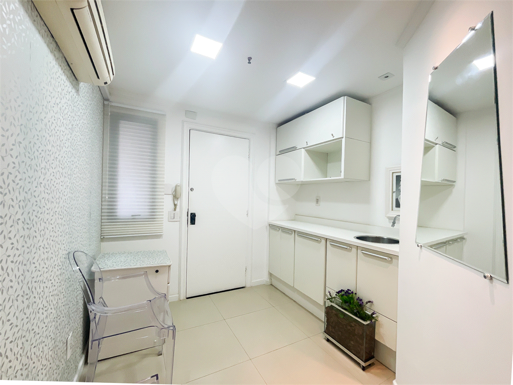 Conjunto / Sala Comercial - Bela Vista - Alto Padrão - 2 Vagas - Venda / Compra - Consultório Médico