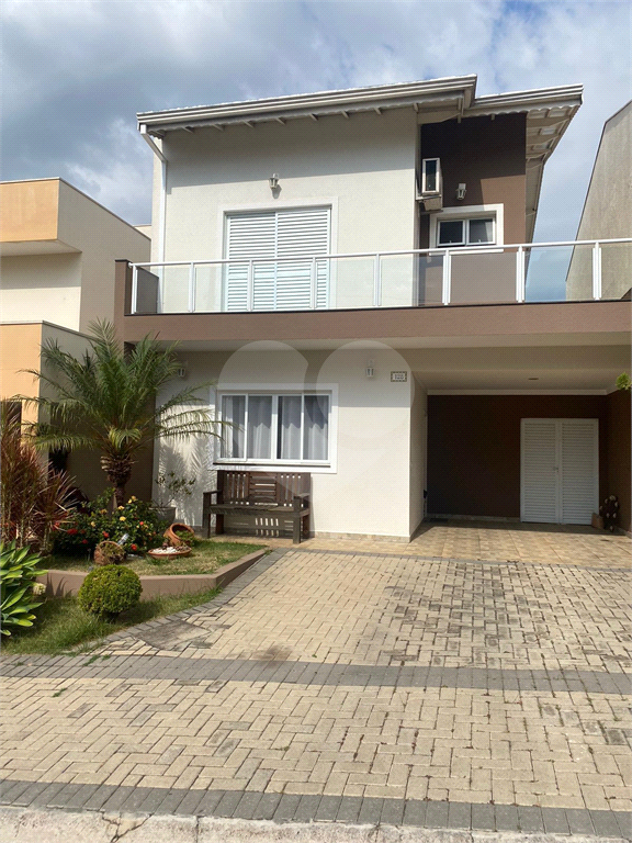 Casa de Condomínio à venda com 3 quartos, 145m² - Foto 1