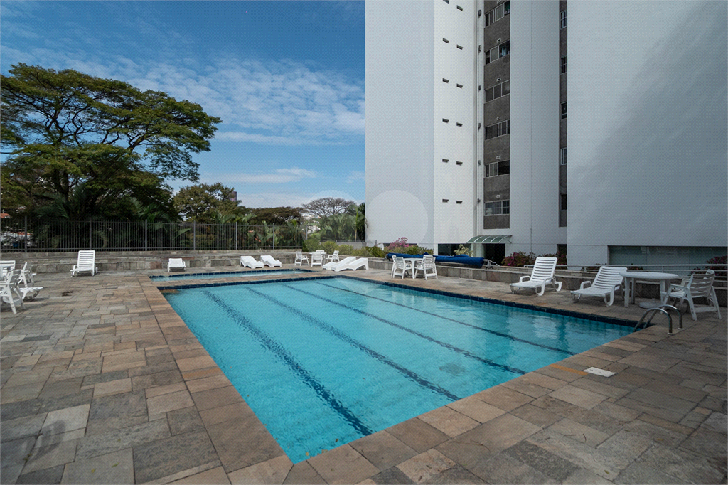 Cobertura à venda em Alto de Pinheiros - Vista deslumbrante!