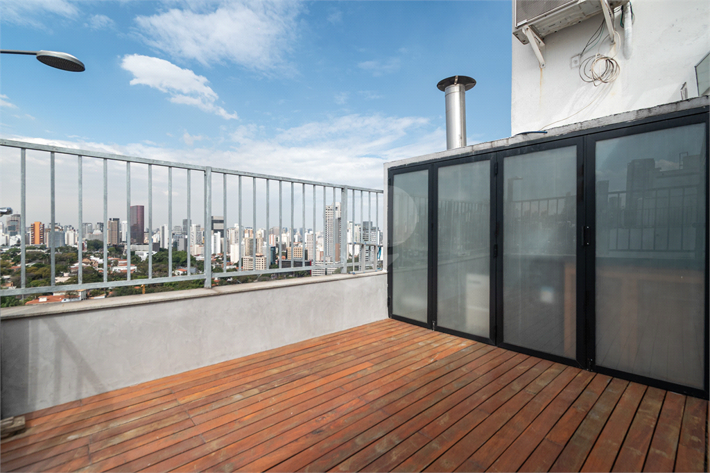 Cobertura à venda em Alto de Pinheiros - Vista deslumbrante!