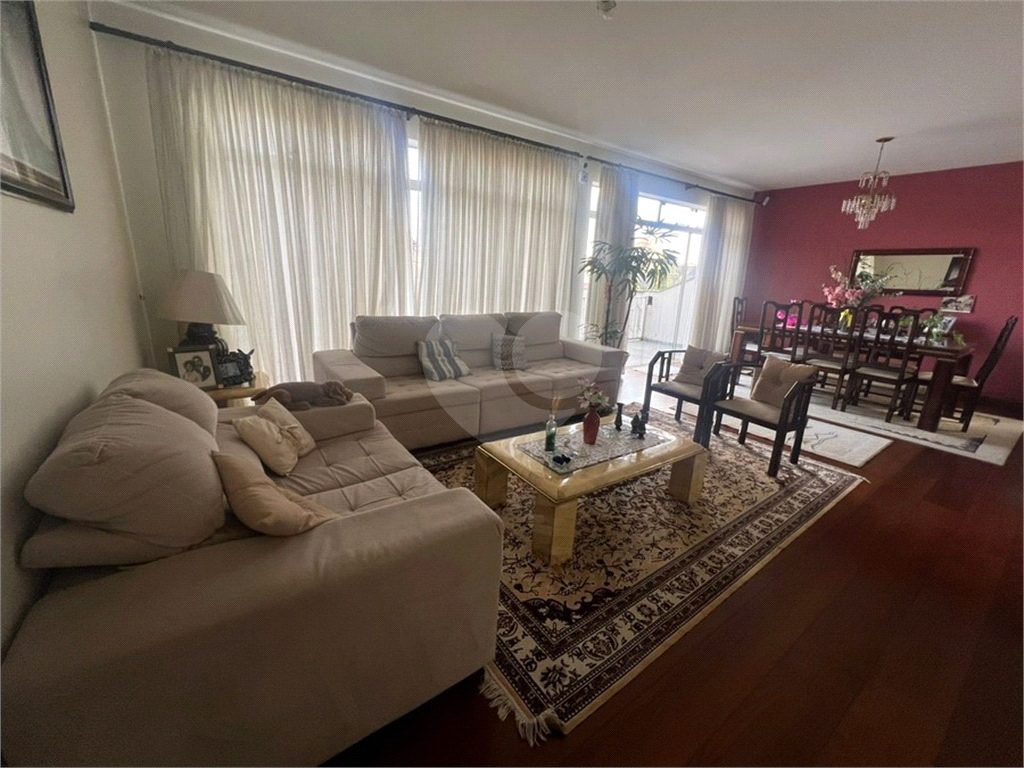 Sobrado 4 dormitório 250m2 Jardim São Paulo a Venda e Locação