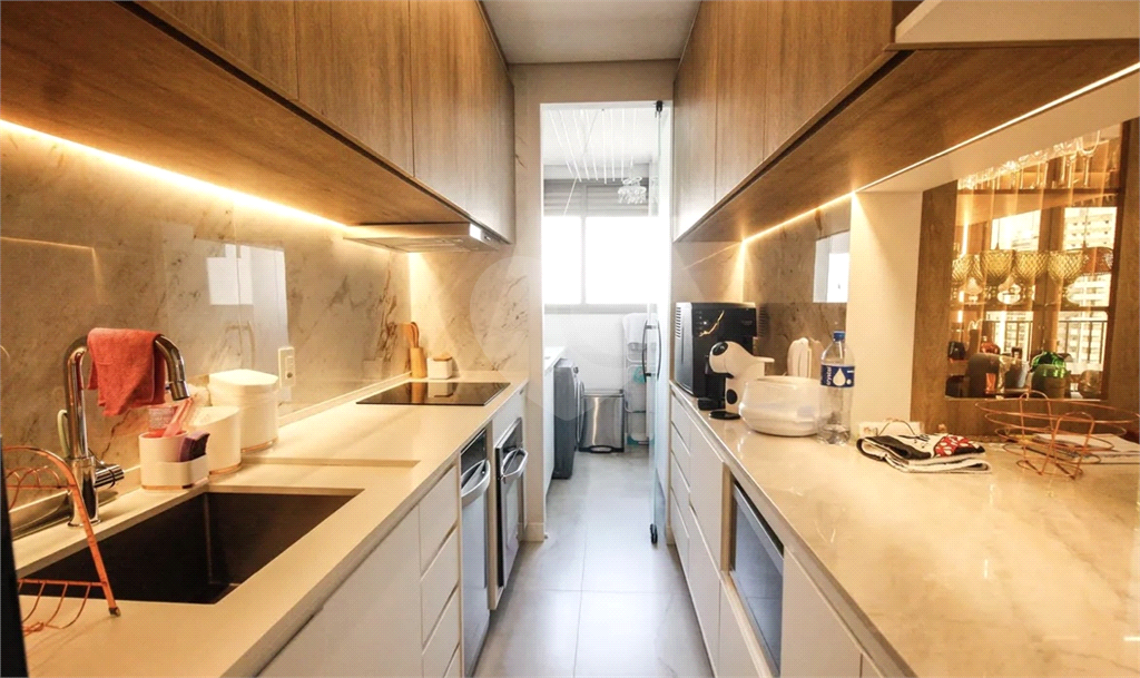 APARTAMENTO em SANTANA