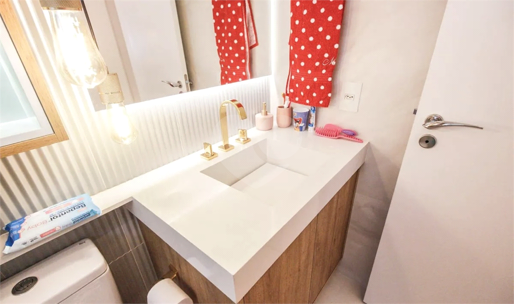 APARTAMENTO em SANTANA