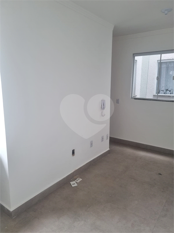 APTO COM 1 QUARTO NO TUCURUVI