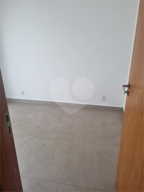 APTO COM 1 QUARTO NO TUCURUVI