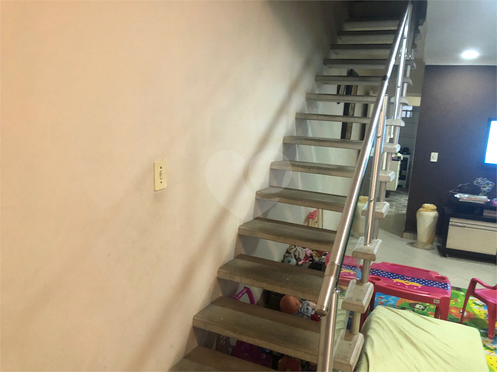 Casa à venda com 5 quartos, 149m² - Foto 11