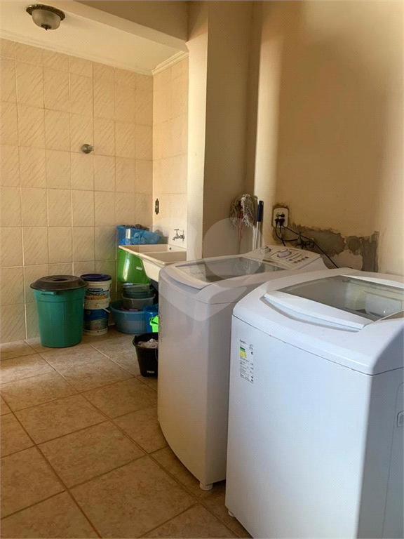 VENDA - Casa espaçosa com suíte e terraço gourmet | 3 dormitórios (1 suíte)