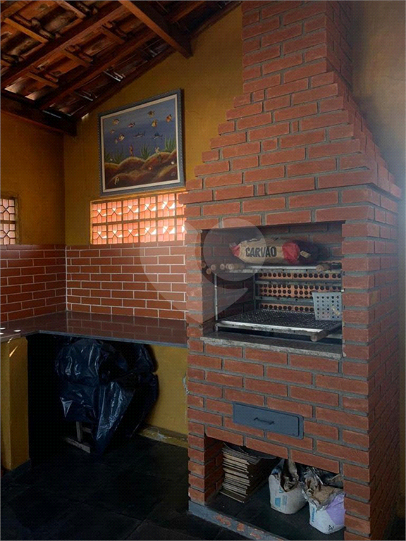 VENDA - Casa espaçosa com suíte e terraço gourmet | 3 dormitórios (1 suíte)