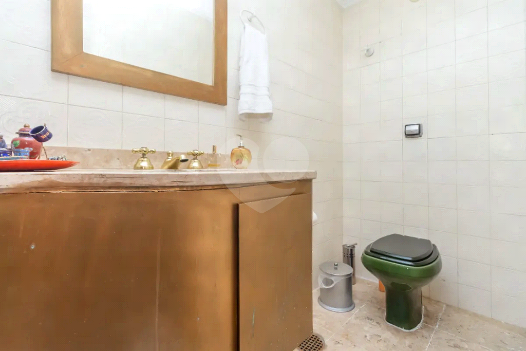 APARTAMENTO em MOEMA