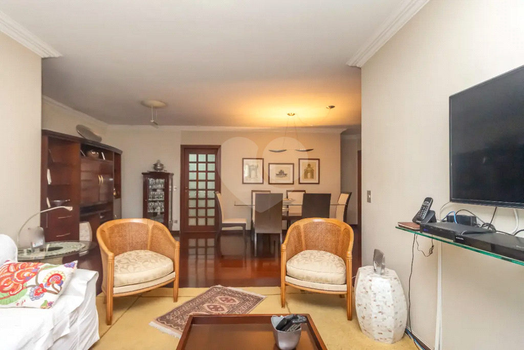 APARTAMENTO em MOEMA