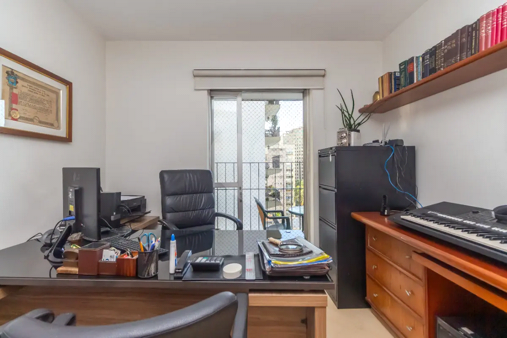 APARTAMENTO em MOEMA
