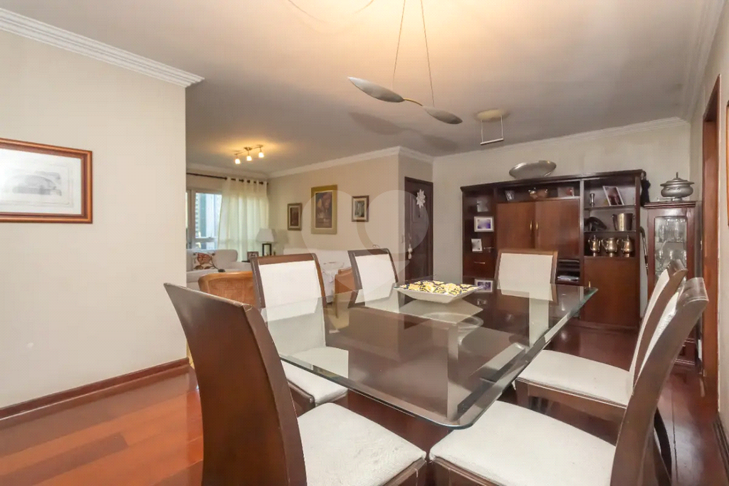 APARTAMENTO em MOEMA