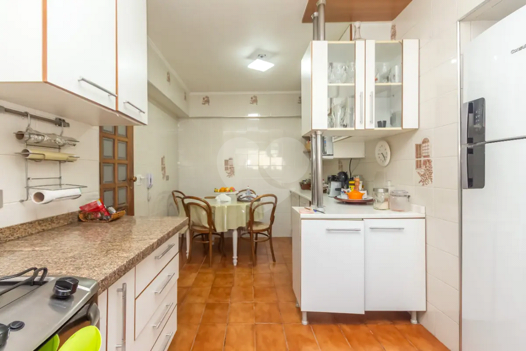 APARTAMENTO em MOEMA