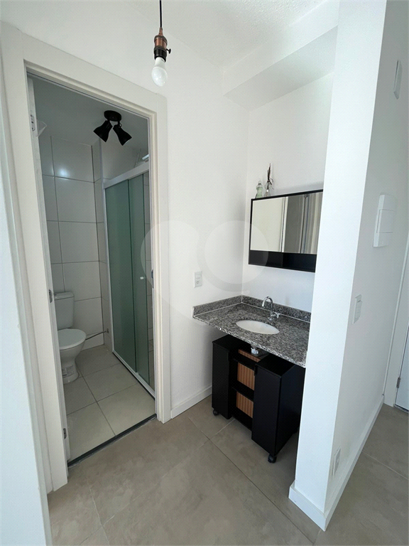 ALUGA-SE APARTAMENTO DE 2 DORMITÓRIOS COM LAZER COMPLETO NA BARRA FUNDA
