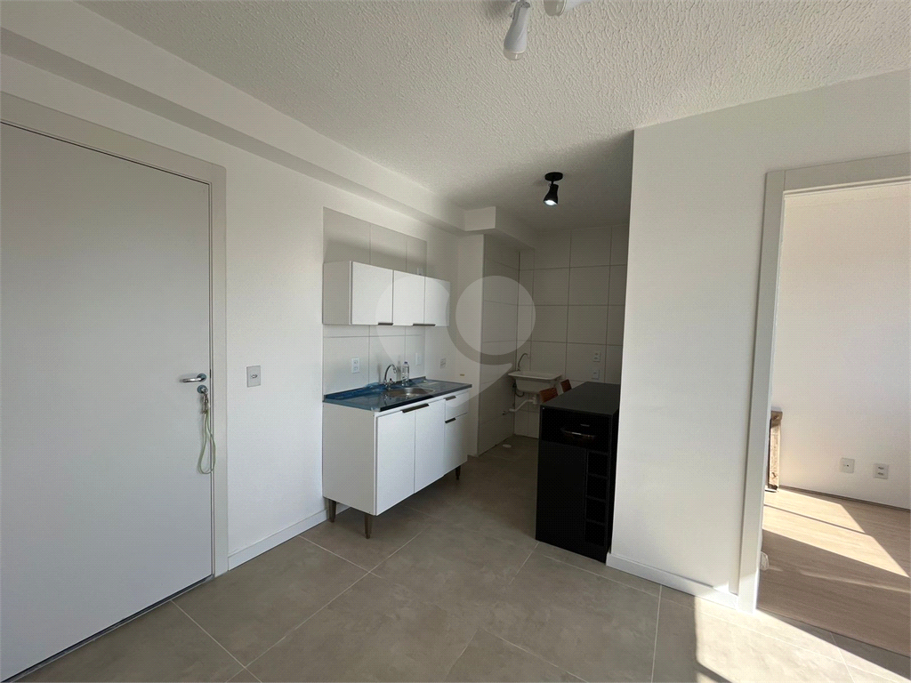 ALUGA-SE APARTAMENTO DE 2 DORMITÓRIOS COM LAZER COMPLETO NA BARRA FUNDA
