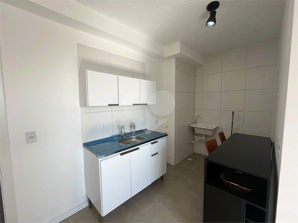 ALUGA-SE APARTAMENTO DE 2 DORMITÓRIOS COM LAZER COMPLETO NA BARRA FUNDA