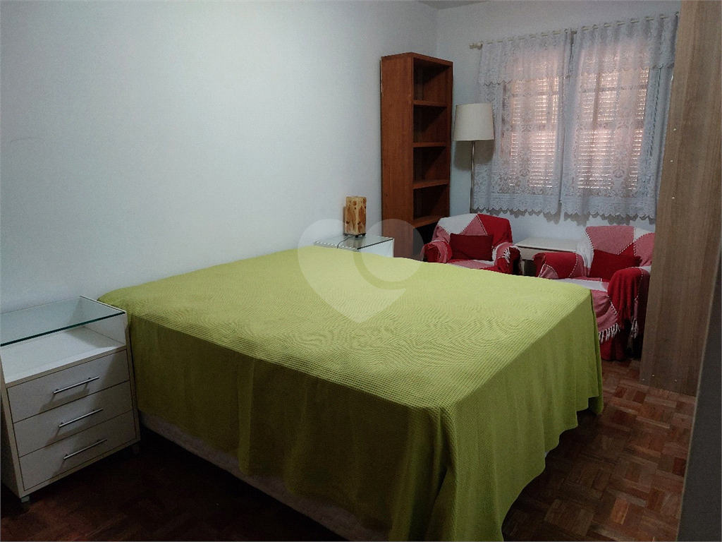 SOBRADO em HORTO FLORESTAL