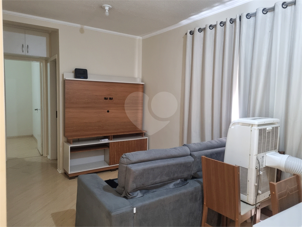Apartamento para alugar com 2 quartos, 55m² - Foto 10