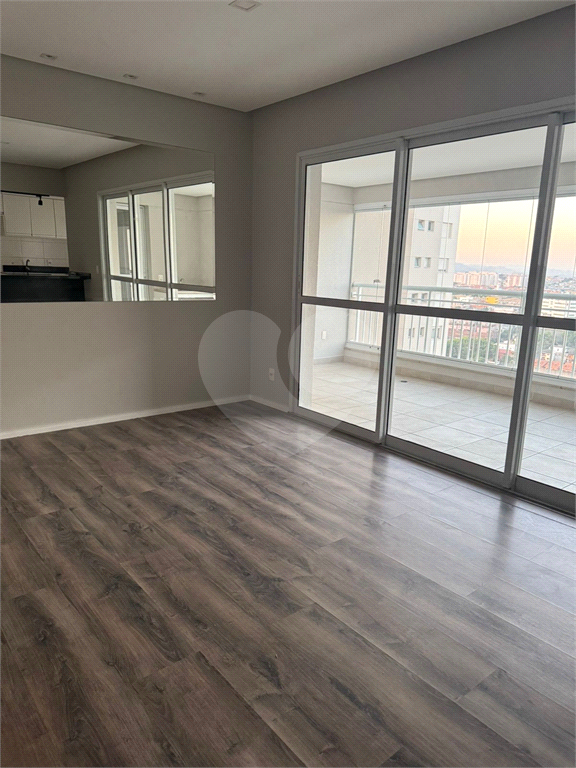 APARTAMENTO em JARDIM SANTA MENA