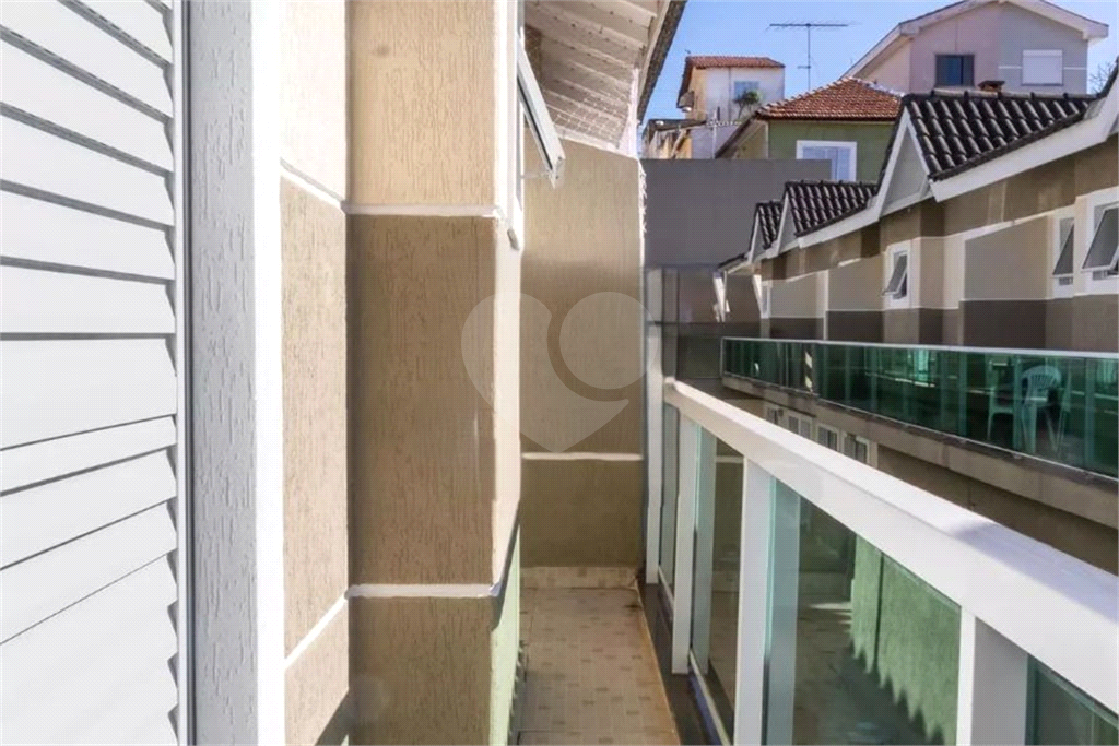 Casa de Condomínio à Venda | 120m² | Mobiliada | 3 dormitórios (1 suíte) | 1 vaga na Vila Mazzei!